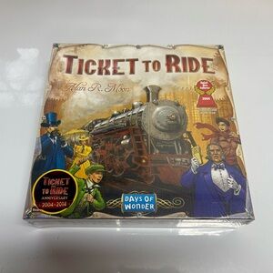 Days of Wonder Ticket to Ride Board Game - Red and Blue
